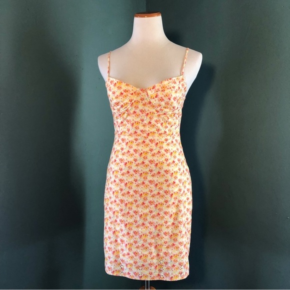 Storia floral eyelet lace mini dress - Picture 3 of 5